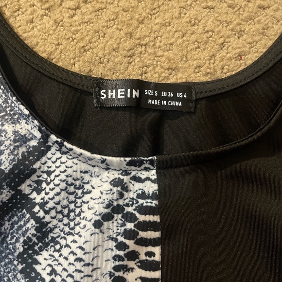 shein light weight tank - Picture 2 of 2